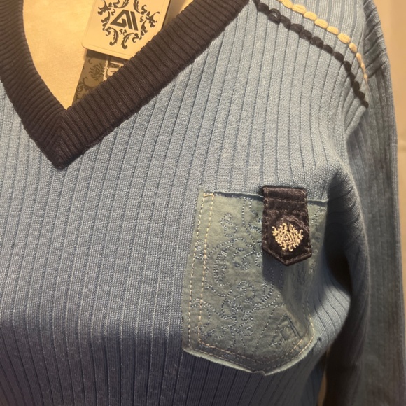 Allyance Against the Grain Hourglass Women’s Sweater - Picture 3 of 4